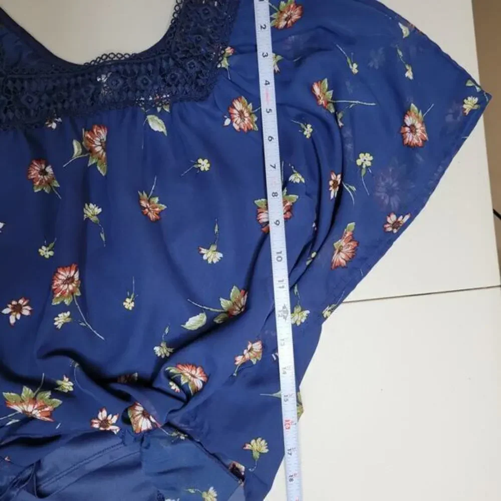 Beautees Top Girls Size Medium Tie Front Sheer Lace Trim Floral Blue Batwing - Picture 10 of 10